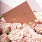 Blush kiss - Spray Rose Bouquet