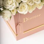Dana – Famous Hot Sale: Spray Roses in a Box