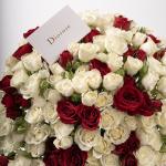 Dana – Famous Hot Sale: Spray Roses in a Box